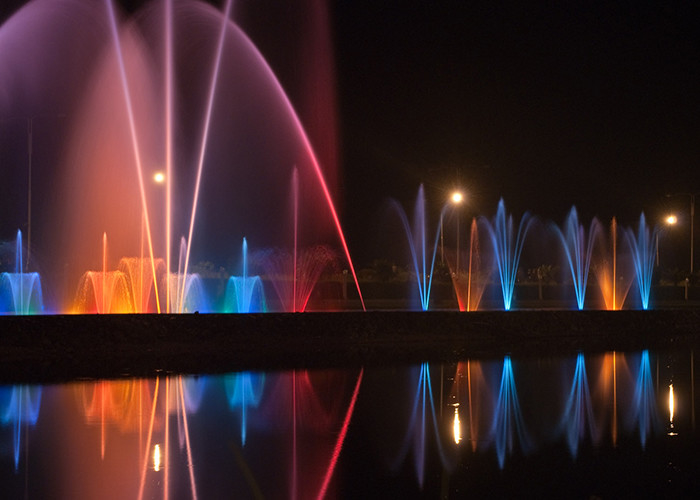 Überraschender Dubai-Wasser-Brunnen, LED-Licht-Show-Brunnen-Roman/wissenschaftlicher Entwurf fournisseur