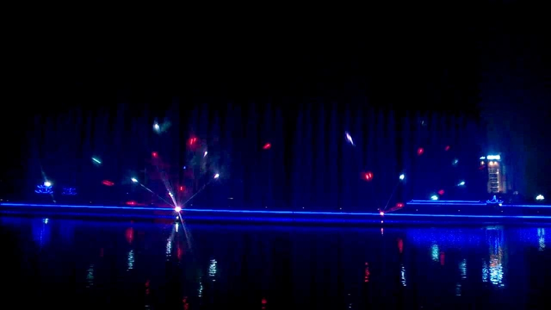 Kreative moderne Laserlicht-Tanz-Show für Handelspiazza kundengebundenen Entwurf fournisseur
